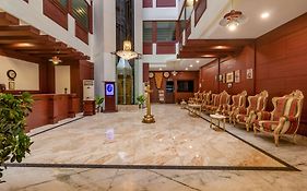 Zip By Spree Hotels Mangala Towers Thrissur